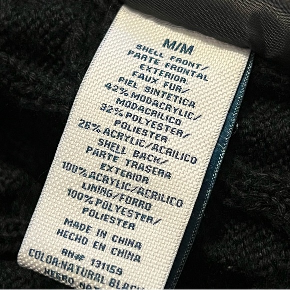 Sebby Sleeveless Faux Fur w/Cable Knit Size Medium - Picture 6 of 7